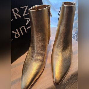 Naturalizer Metallic Gold Pointed Toe Ankle Boots - Women's GORGEOUS!